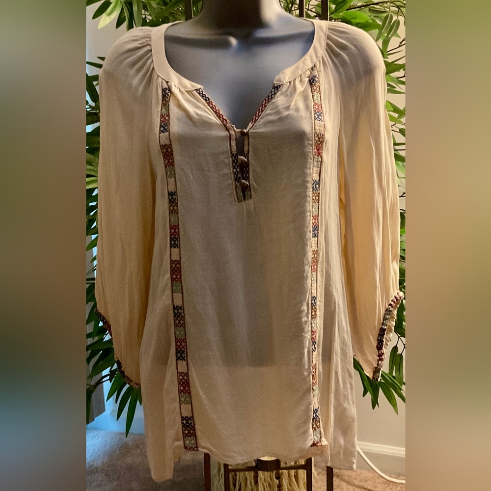 Ella Moss Beautiful Blouse With Multicolor Trim